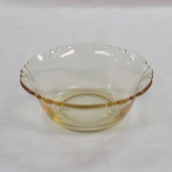 Heisey Sahara Yellow EMPRESS Blank 1401 4 1/4 Inch Berry Bowl - Picture 2 of 4